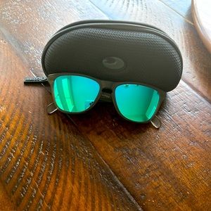 Oakley Frog Skin mirrored sunglasses